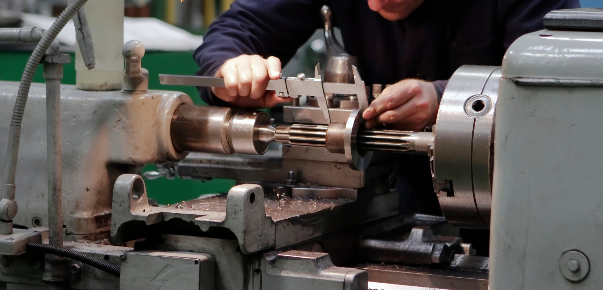 高精度な金属パーツ加工