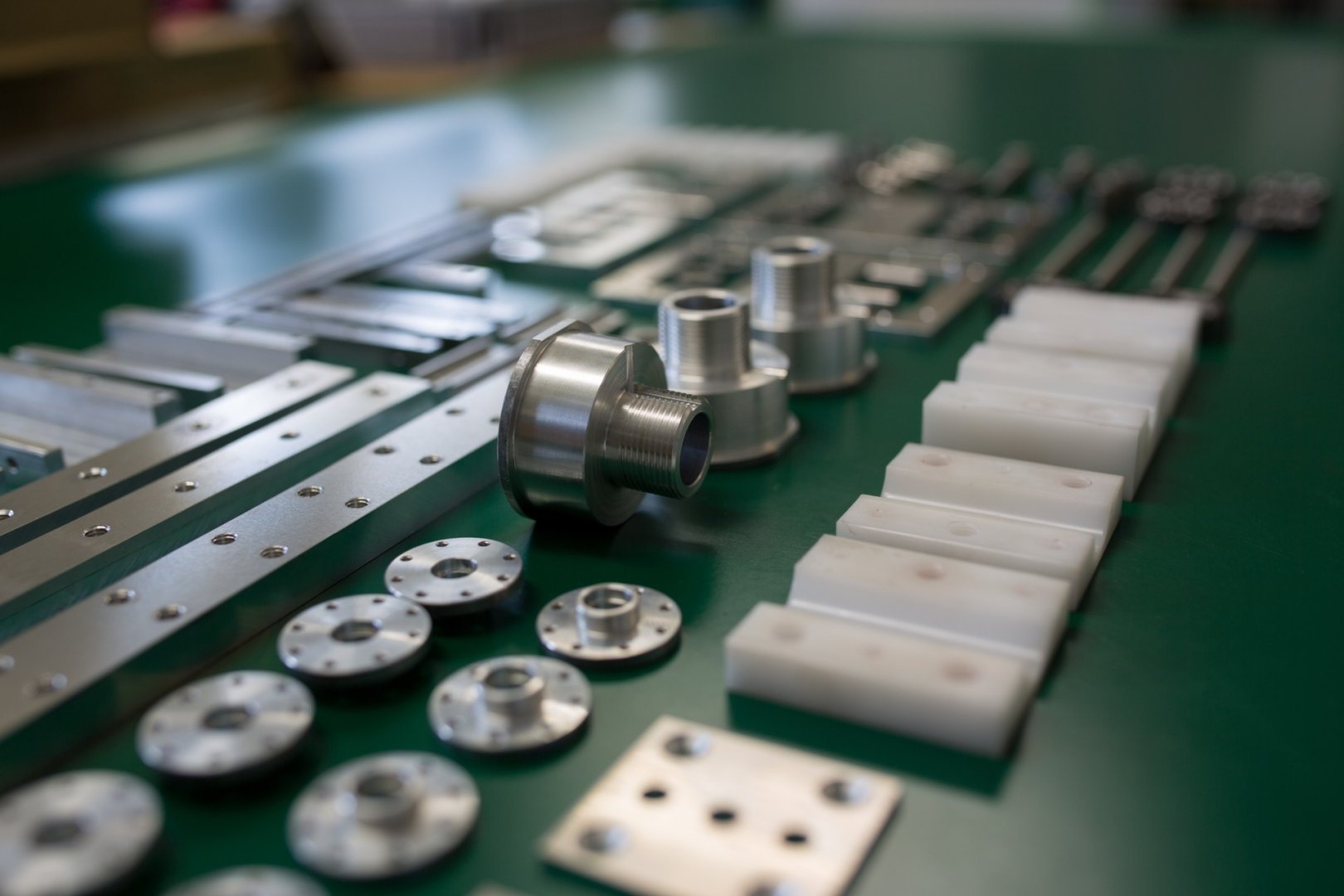 複雑形状・特注加工に対応